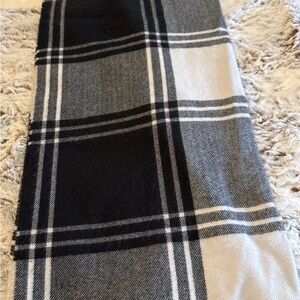 Banana Republic Gray and White Checkered Scarf Wrap